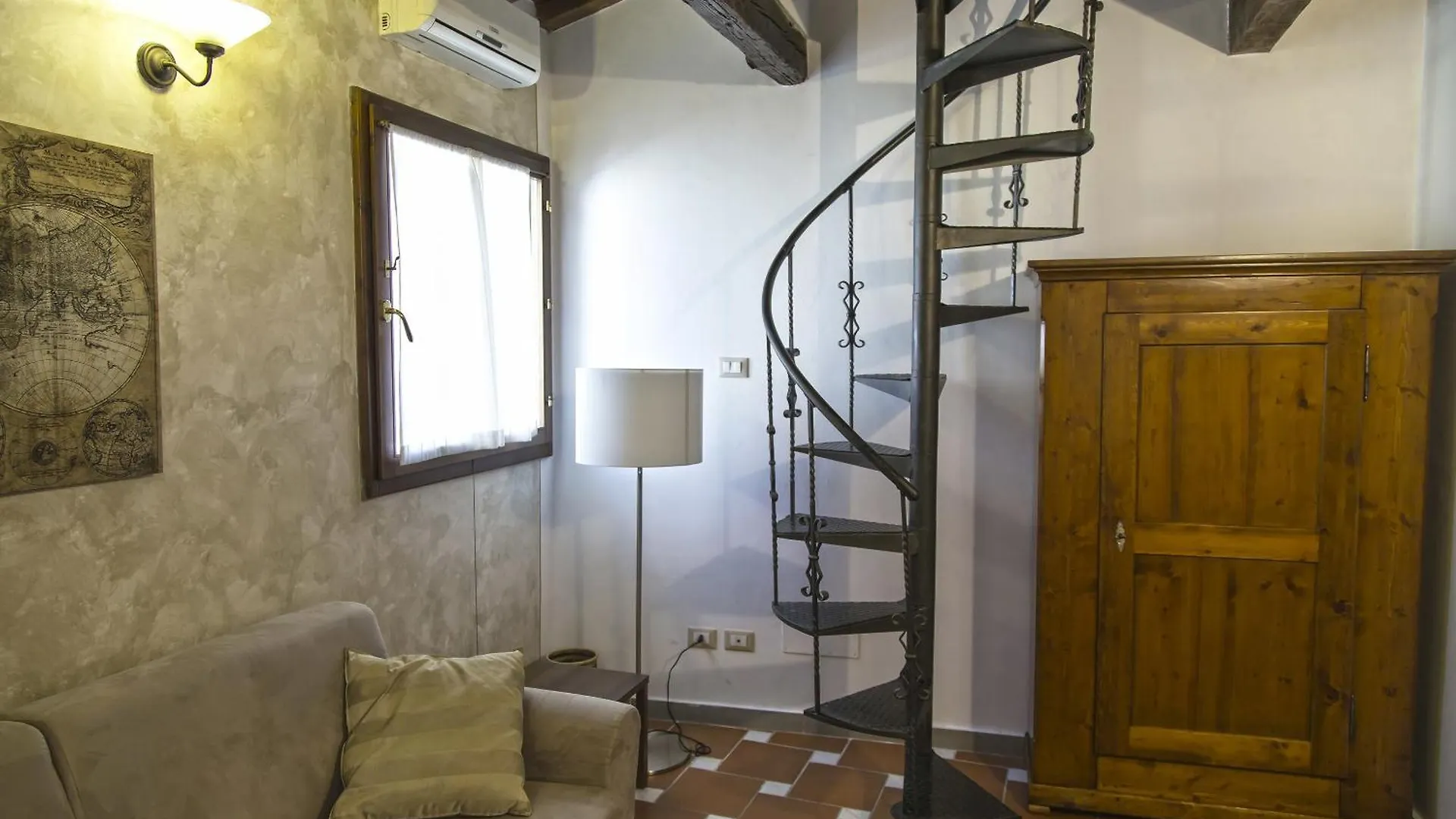 Apartment San Frediano Florence