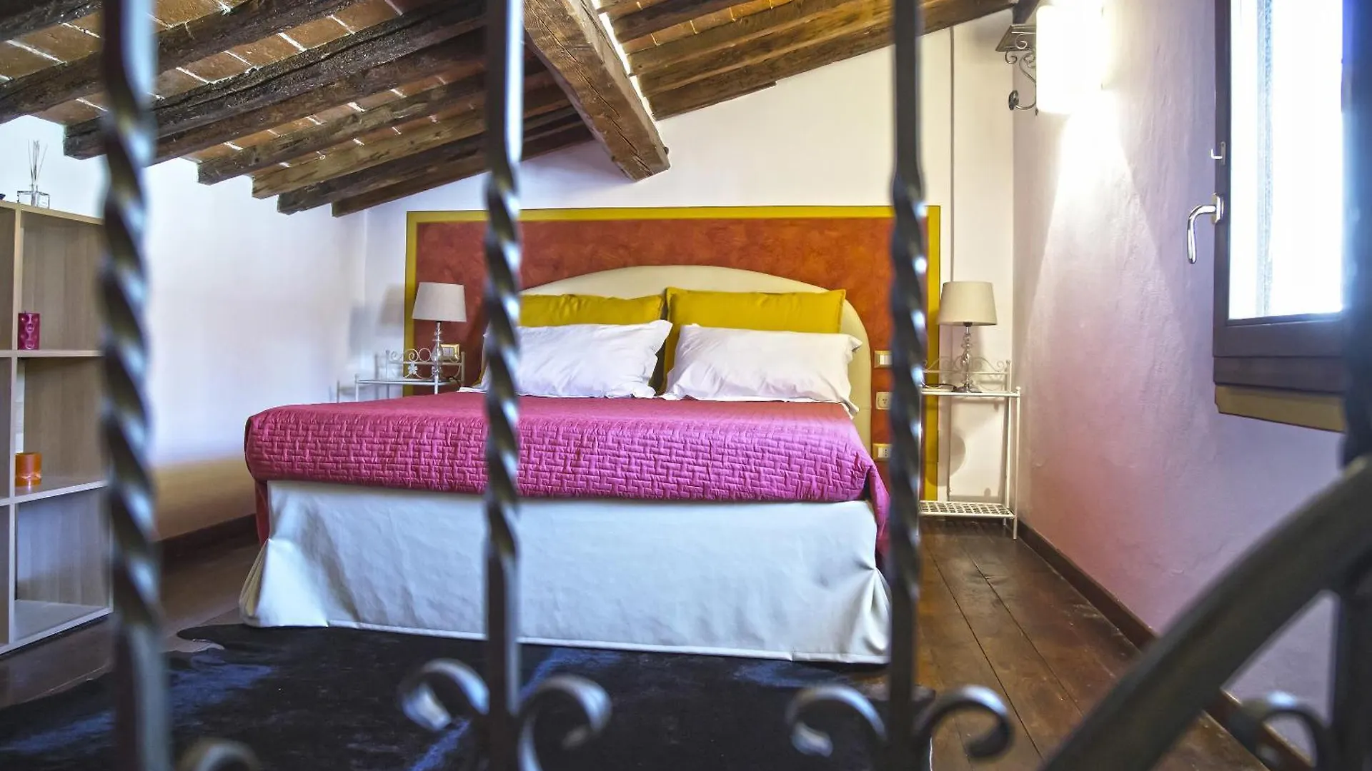 Apartment San Frediano Florence Italy